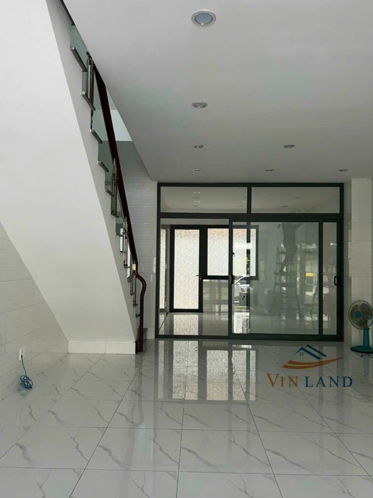 Cho thuê nhà nguyên căn – đường Lý Văn Sâm – ảnh 6