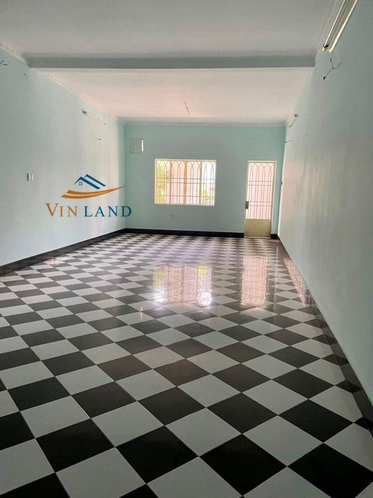 Cho thuê nhà nguyên căn – đường CMT8 – ảnh 2