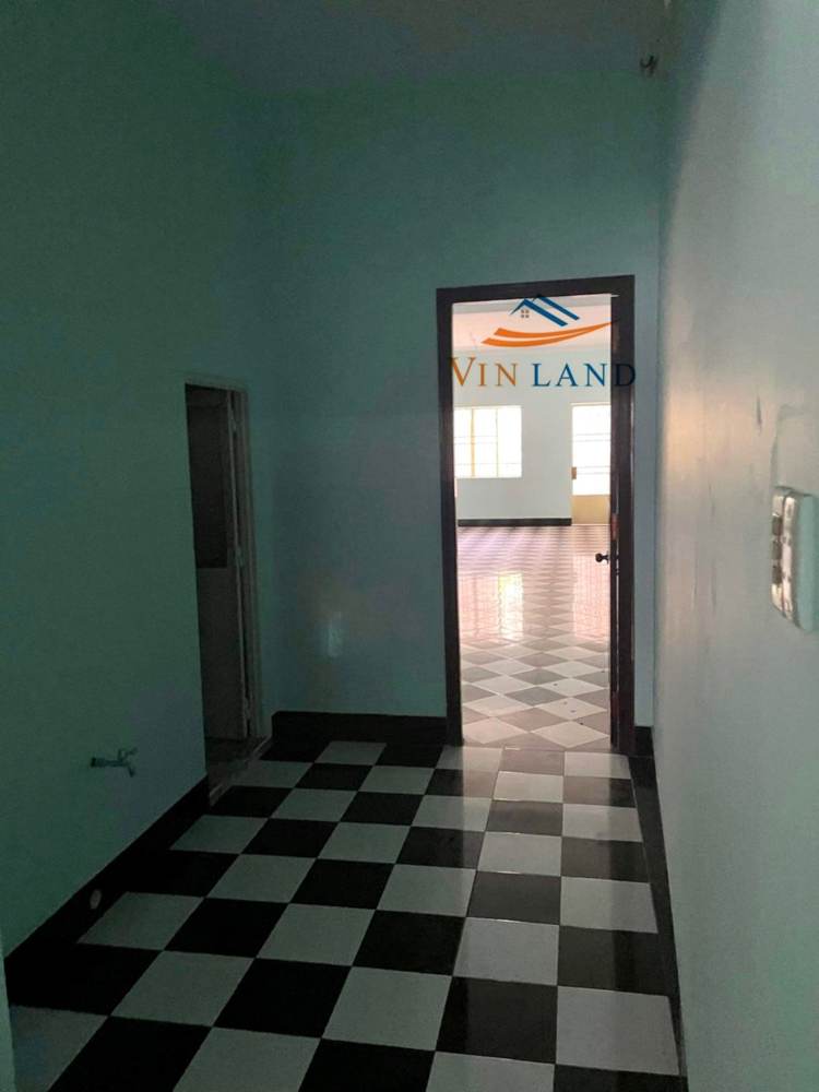 Cho thuê nhà nguyên căn – đường CMT8 – ảnh 4