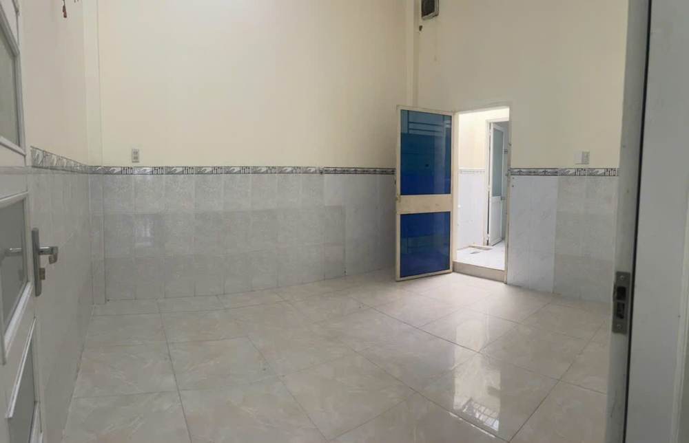 Cho thuê mặt bằng kinh doanh mặt tiền – đường Lý Văn Sâm – ảnh 4